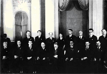 Группа преподавателей ДИИ в Кремле. Май 1941 года