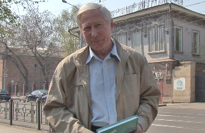 Иркутский Дом литераторов им. П.П. Петрова. (Ю. Баранов- директор Дома литераторов).