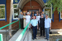 «Правда в памяти». Литературный вечер в Усть-Уде. В Межпоселенческой центральной библиотеке Усть-Удинского района им. В. Г. Распутина. 
На встрече с земляками В. Г. Распутина.