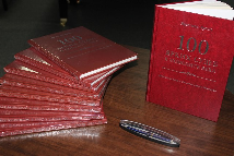 «100 ярких судеб в монолите века». Книга 100 судеб. Фото Е. Горбуновой