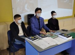 «Азъ-Арт» в библиотеке. Презентация журнала